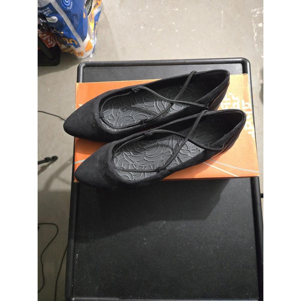 Propét Emma Black Suede Strappy Ballet Flats Size 9 AA Narrow - Picture 2 of 5